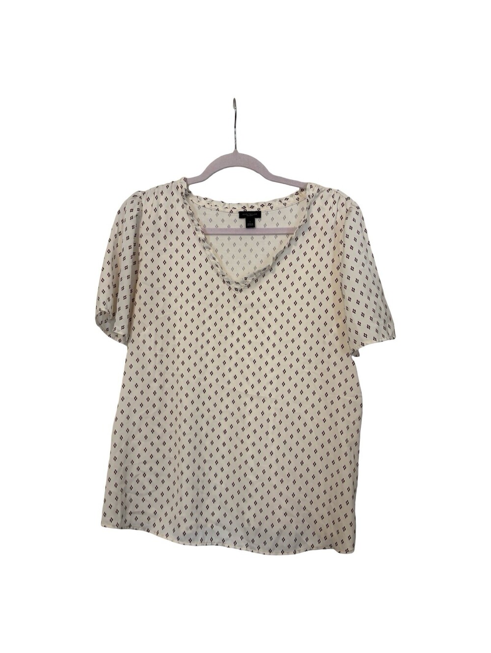 Women’s Ann Taylor Flutter Short Sleeve Black Diamond Pattern V Neck Blouse LG